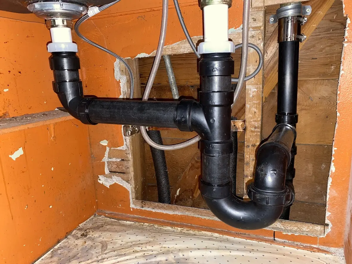 Professional Pipe Bursting equipment and tools on the job in Hartsville-Trousdale County